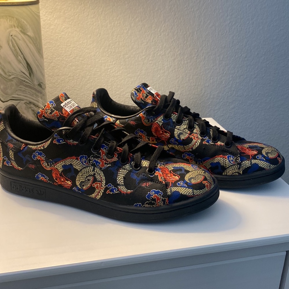 Stan Smith Adidas Dragon Black Gold Red Blue